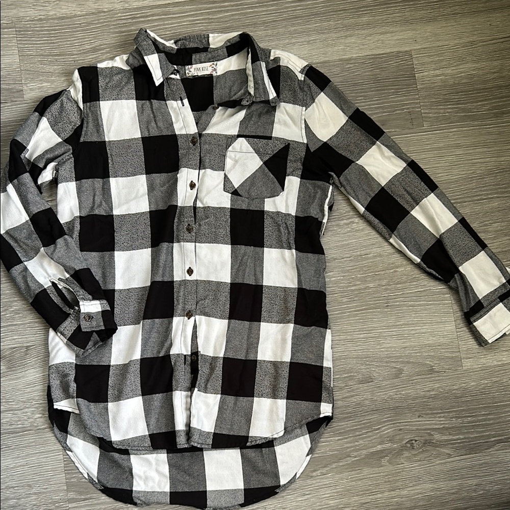👚3/$20👚 Women’s Oversized Pocket Flannel Shirt